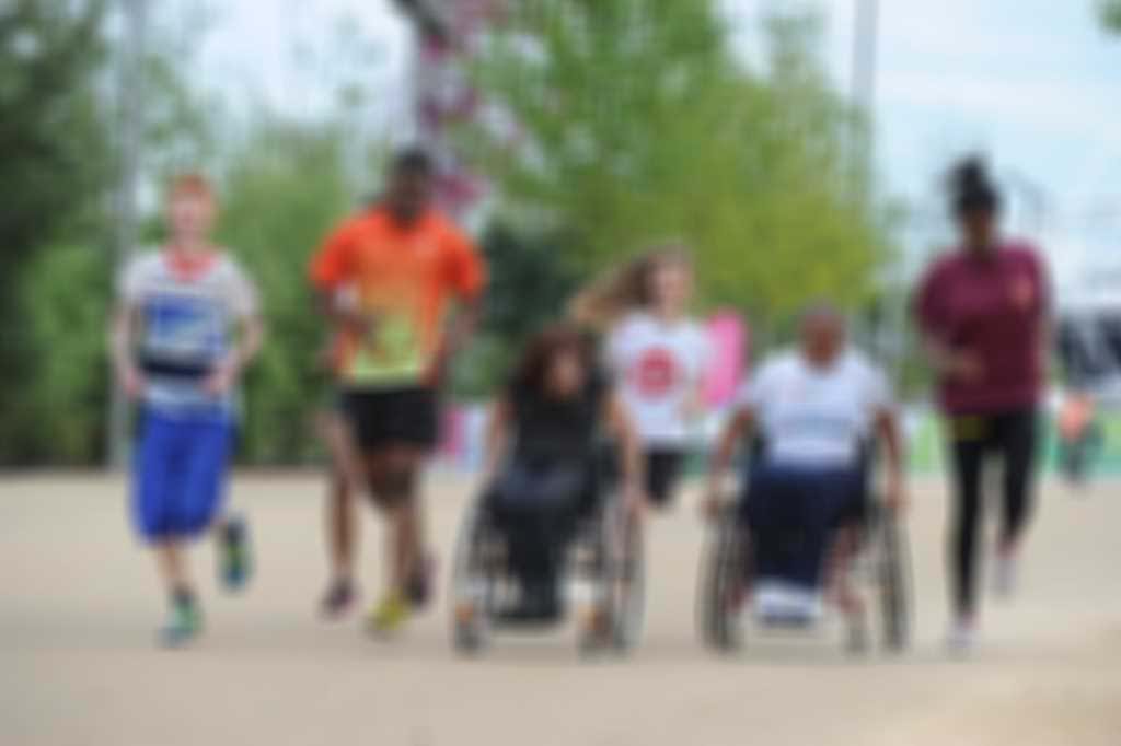 Push_and_Run_England_group_Mjr_6016-300.jpg blurred out