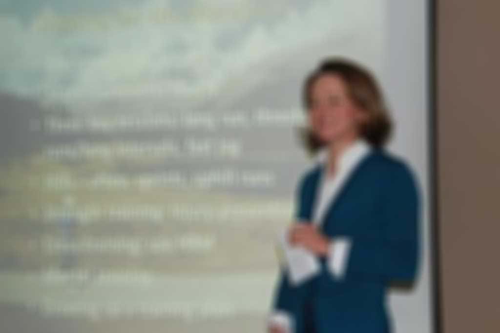 DSC_2485_-_MaraYamauchi300.JPG blurred out