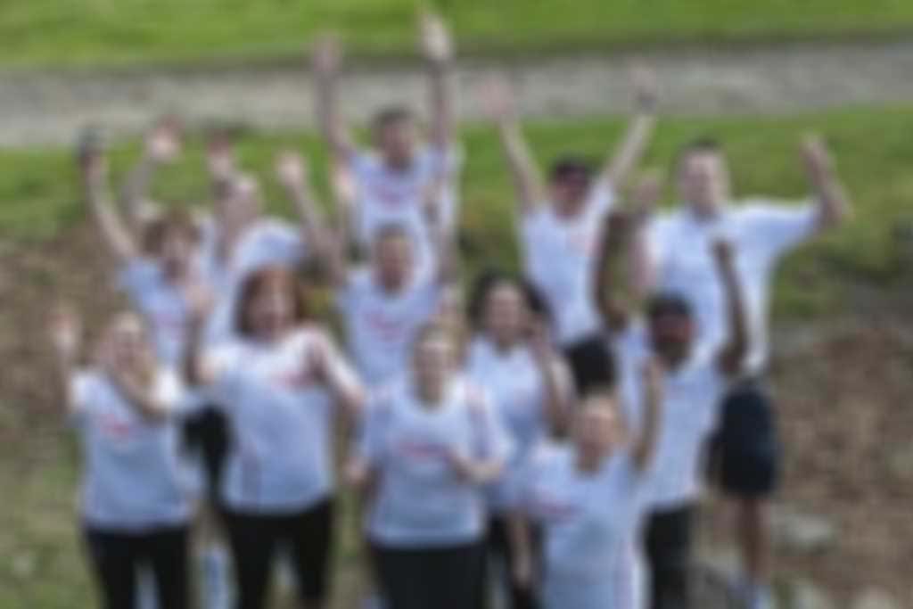 _66V3263waving300.jpg blurred out