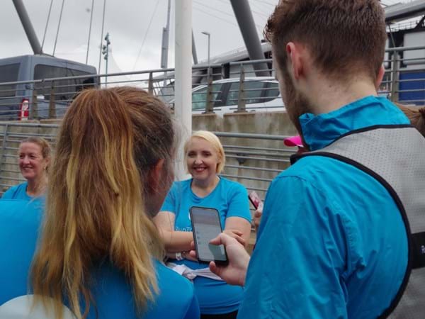 Imgp3036-RL with phone.jpg